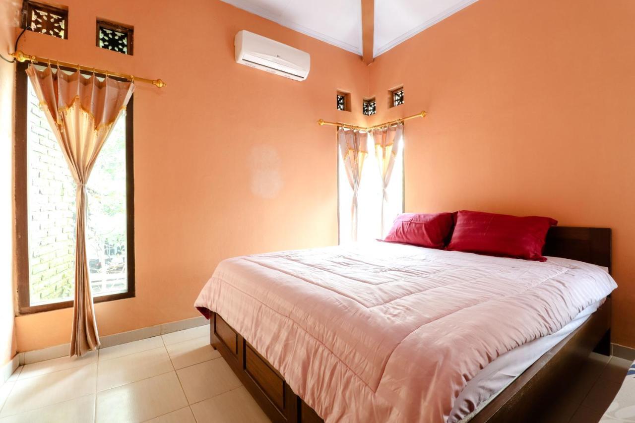 นูรูดิน เฮาส์ Apartment มาเกอลัง ภายนอก รูปภาพ